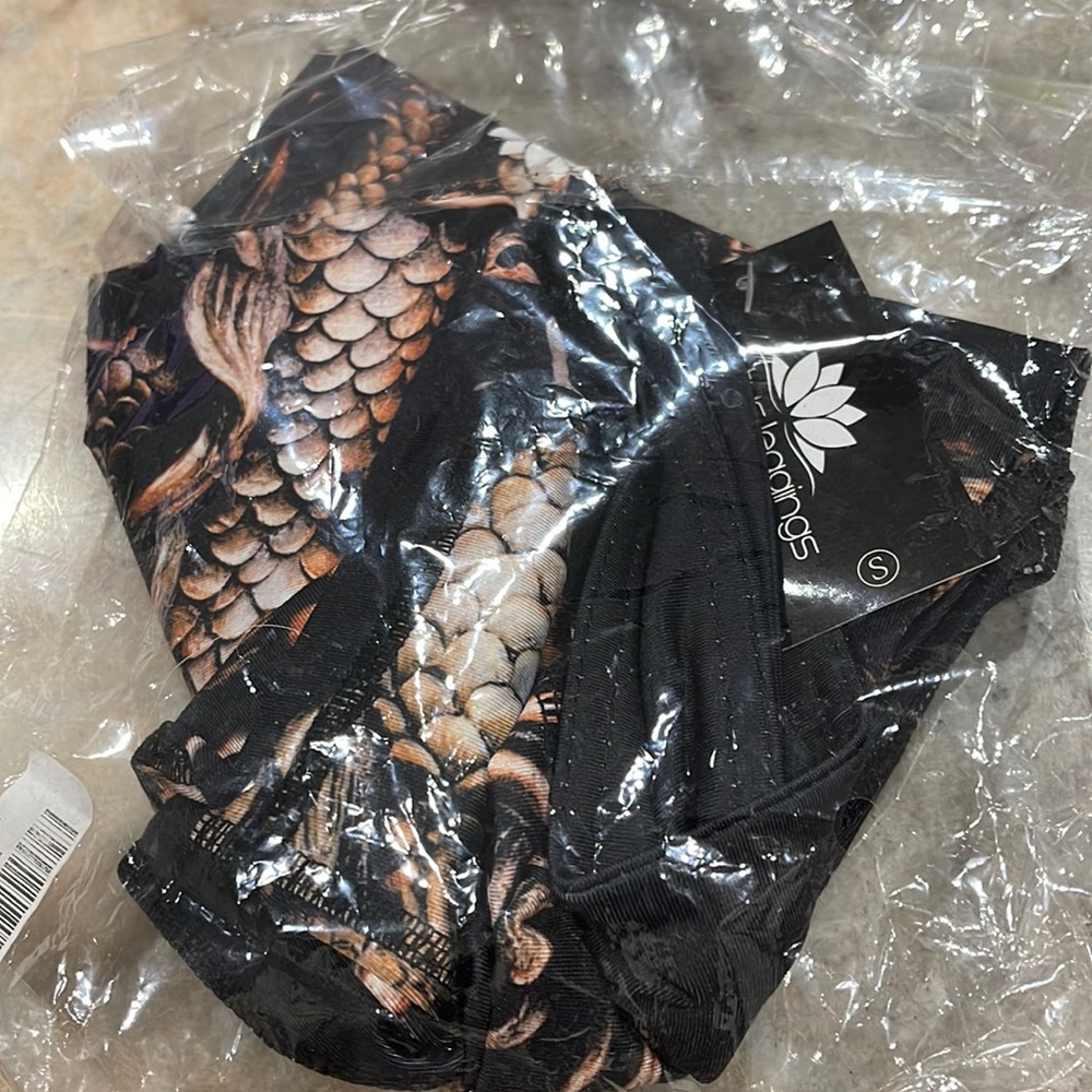 Brand new gold fish leggings